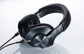 EAH-T700