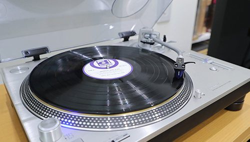 グランドクラス ダイレクトドライブターンテーブルシステム SL-1200G