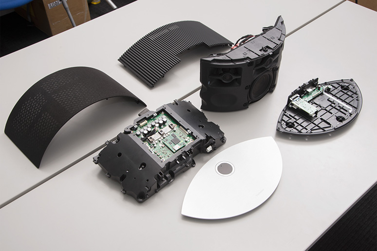今回の取材では、SC-C50の分解モデルも用意いただき、いい音を実現したテクノロジーについて詳細を伺うことができた