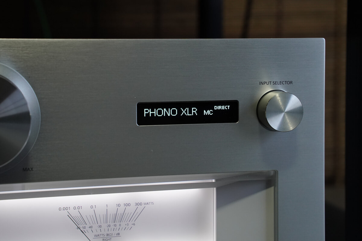 PHONO-XLRモードのディスプレイ